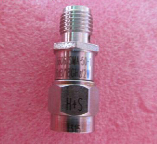 H+S 进口 6606-SMA-50-1 6dB DC-18GHz 2W SMA RF 射频微波同轴固定衰减器 质量包好，包能用 可提供详细测试图 成色好 名 称：同轴固定衰减器 品 牌: H+S 型 号：6606-SMA-50-1 衰 减 量: 3dB