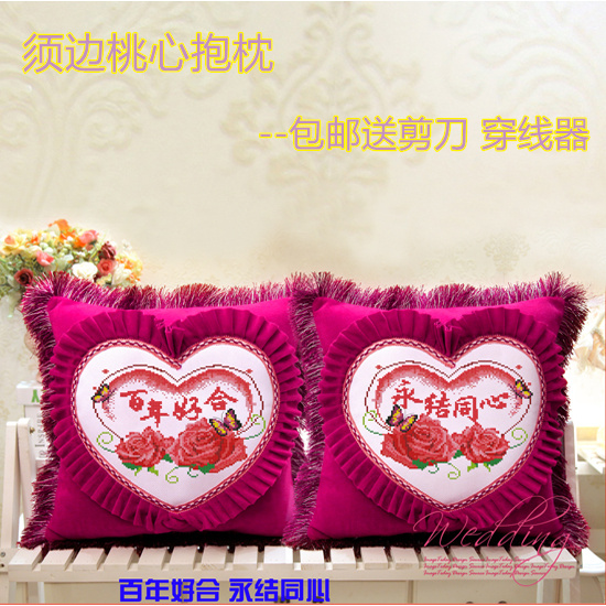 新款印花十字绣抱枕情侣一对卡通客厅卧室结婚庆汽车枕头心心相印