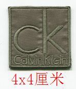 羽绒服棉服冲锋衣装饰破洞补衣布贴CK方标