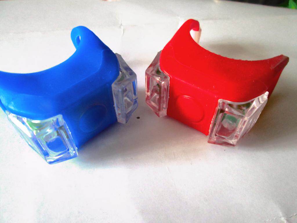 Eclairage pour vélo - phare - Ref 2403527 Image 1