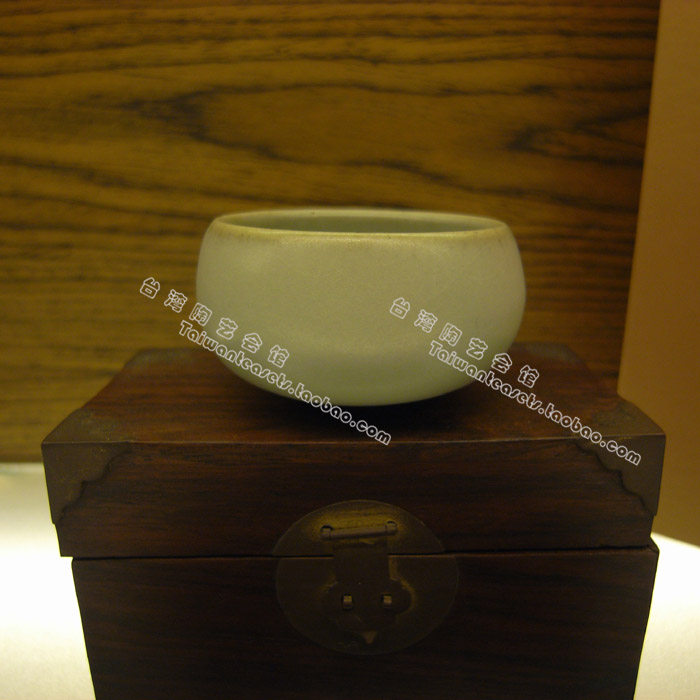 台湾老衡连汝窑杯 絕版汝窑开片小圆杯 收藏品與君共賞 非賣品