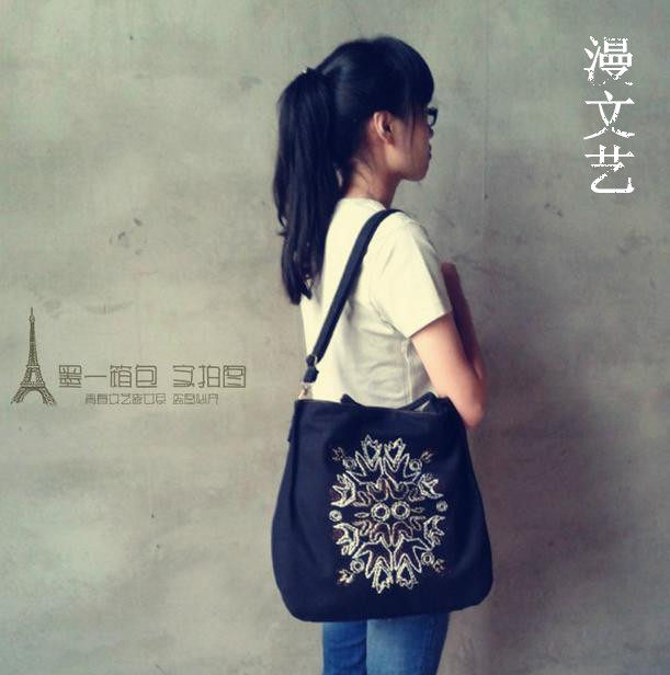 原创自制文艺复古帆布女包民族风刺绣布包简约森系单肩手提斜跨包