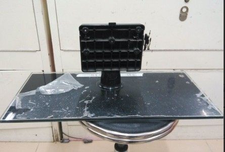 原装拆机长虹3D50A3700iD 3050A3030D 3D50A3000IV底座托盘台支架 - 实物图
