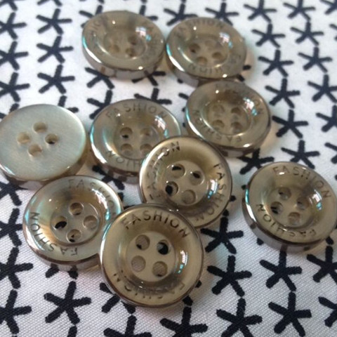 琦达纽扣高档 服装辅料 淡黄色西装袖口饰品 衬衫钮扣扣子专卖