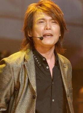 逼真蓬松韩版道具长直发伍佰同款