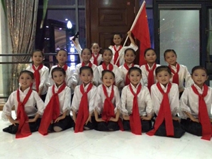 小荷风采红梅赞舞蹈服儿童演出服中小学生合唱服舞台礼服表演服装