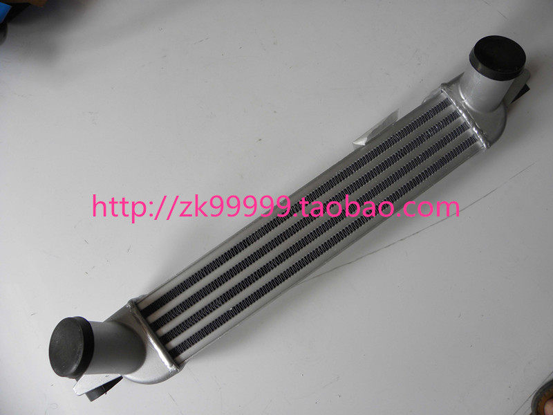 长城风骏哈佛H5涡轮增压 发动机中冷器 2.0T散热器哈弗H5原厂配件