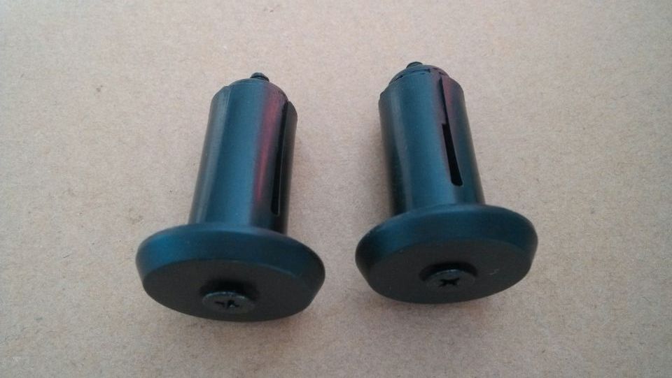 Poignées de vélo - Ref 2338386 Image 1