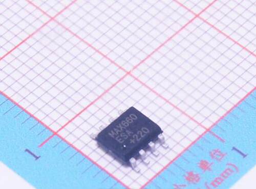 MAX660ESA MAX660 SOP-8 开关稳压器 MAXIM 原装
