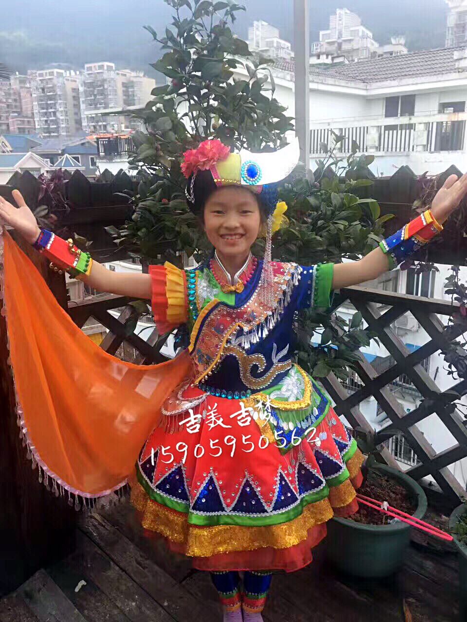 来图定制2017快乐阳光新歌《阿妈玛哒咪》摩梭族儿童独唱表演服装