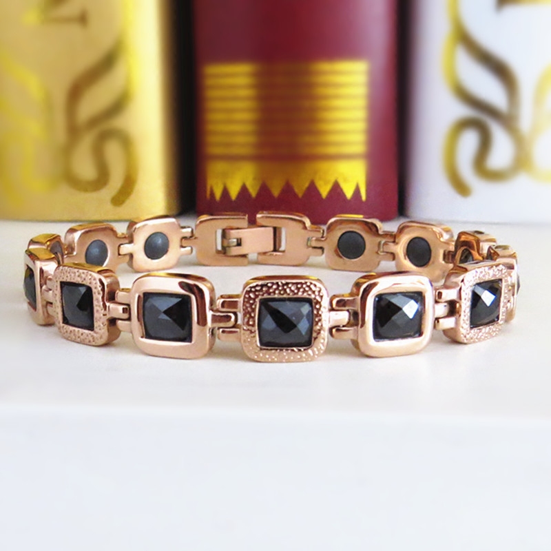 新品台湾正品koto时尚漂亮锗磁黑玛瑙防辐射手链女玫瑰金手链