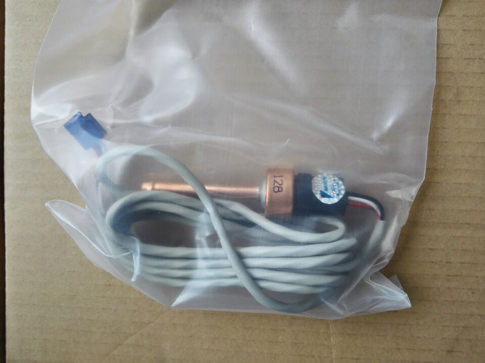 宗修配件VRV3 CMS R410冷媒 通用高压低压压力传感器