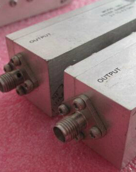 320-1 美国进口 3.7-4.2GHz N母-SMA母 射频微波同轴带通滤波器