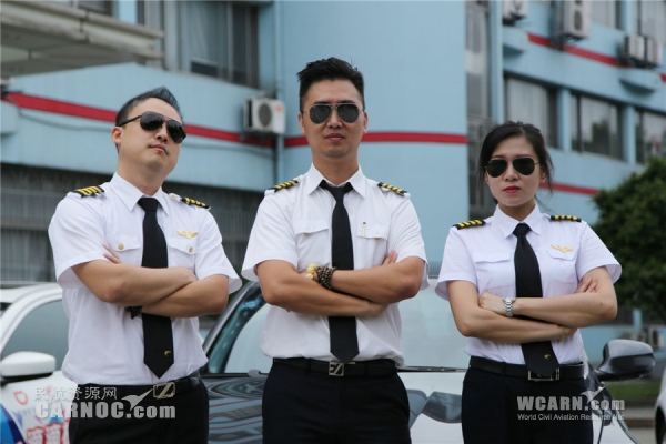 新款成人空军空姐空少服装女飞行员制服长袖男机长时装表演演出服