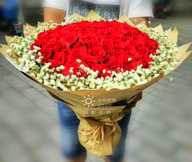 99朵红玫瑰花束太原鲜花同城，速递七夕情人节，生日礼物宜昌襄阳鄂州