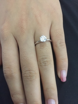 Blue Nile钻戒怎么样？送给老婆蛮开心的