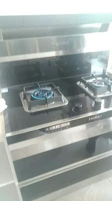 质量对比美大5585Z和1302集成灶入手哪款更好，区别优缺点对比揭秘是？