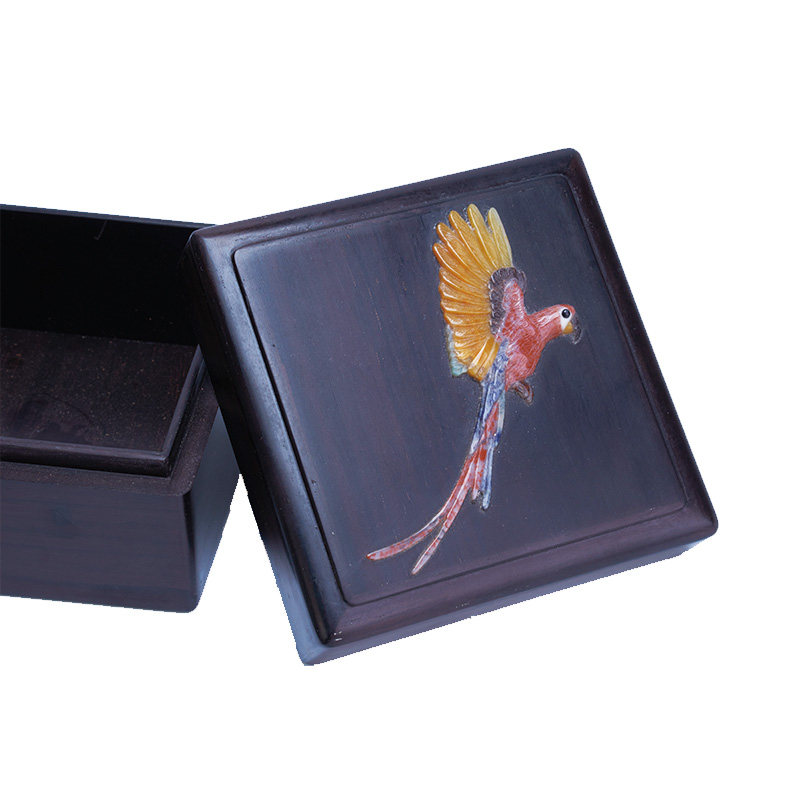 国家级非遗传承人缪成金大师制作彩石镶嵌大叶紫檀印章盒鹦鹉