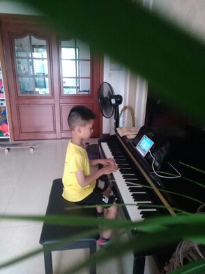 大家觉得TheONE智能钢琴究竟好不好？谈下看法感受怎么样