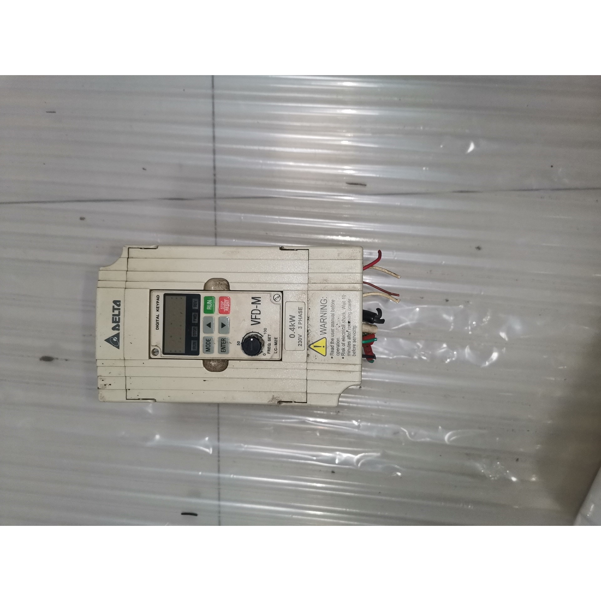 议价议价:台达0.4KW变频器,VFD004M23A,下来的,成色