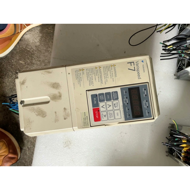 议价安川变频器CIMR-F7B45P5 CIMR-F7A