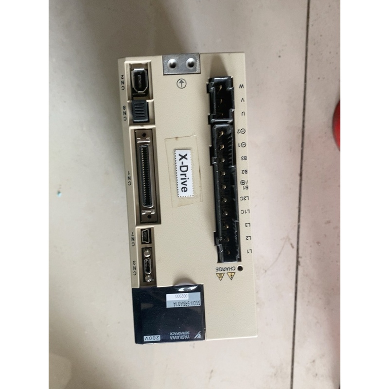 议价YASKAWA/安川安川伺服驱动器SGDV-5R5A01A0