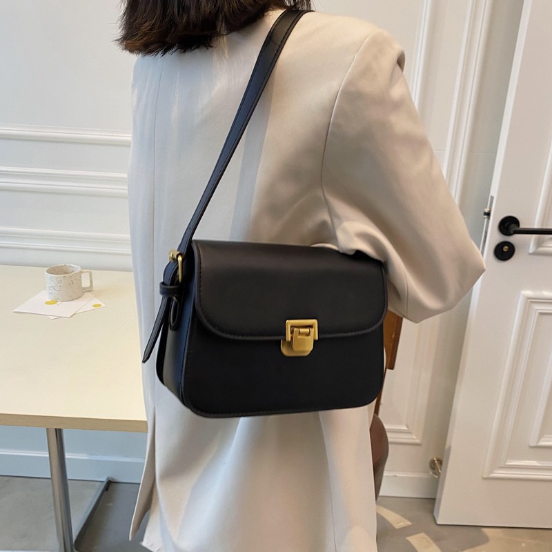 高级感棕色包包女2021新款潮时尚单肩腋下包小众设计感斜挎小方包