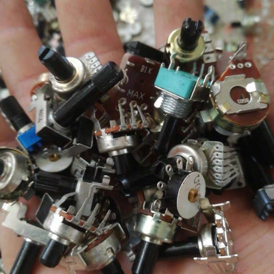 现货混装电位器混装包10K50K100KD轴花轴长P短柄贴片带开关电位器