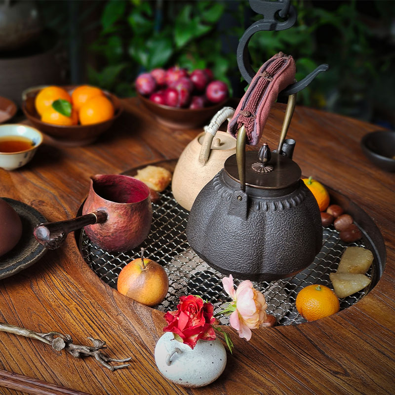 现货老榆木围炉煮茶桌室内炭火炉火塘家用阳O台烧烤火锅小圆桌带
