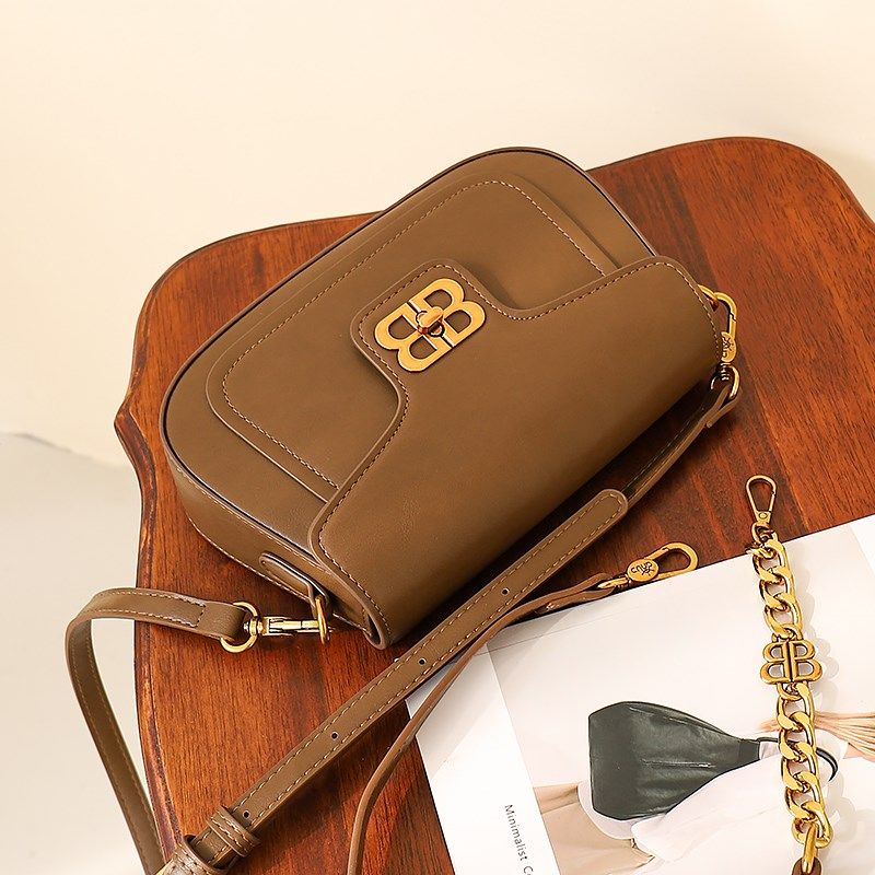 斜挎包女秋季马鞍包高级质感小众设计链条小圆包洋气单肩斜挎包女,箱包皮具/热销女包/男包,马鞍包,淘宝优惠券,粉丝福利购,淘宝优惠卷