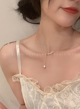 珍珠吊坠项链女气质网红小众高级设计感锁骨链Q简约复古百搭脖颈