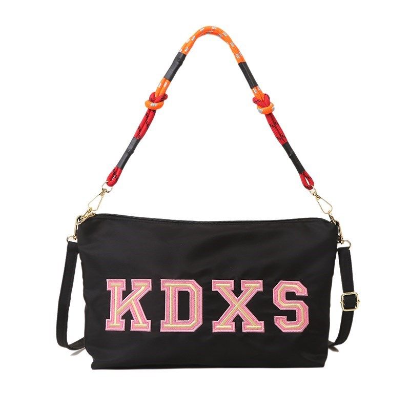 儿童包包大容量男童斜挎包2024新款潮酷洋气小学生女孩外出单肩包