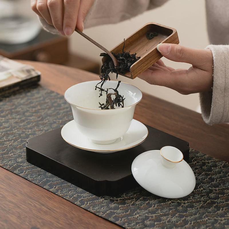 羊脂玉白瓷功夫茶具家用套装陶瓷盖碗茶杯中式复古客厅大号泡茶碗