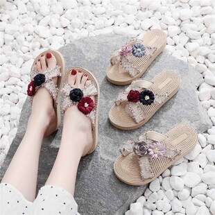 拖鞋海边沙滩女夏仙女风洗澡防滑外穿厚底平跟交叉花仿草编朵凉拖