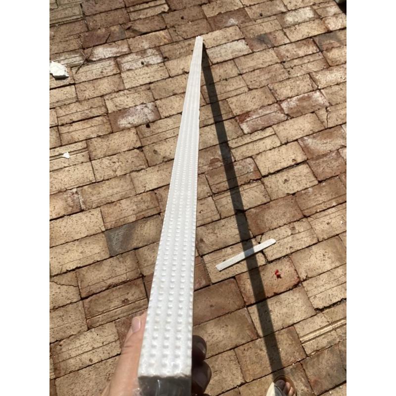 挤塑板预埋条 水管预埋压条 预留压槽条  水管压槽条 预埋泡沫条