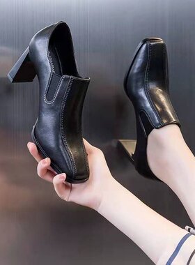 高跟鞋女方头小皮鞋中跟2s023春季新款黑色百搭英伦风职业深口单