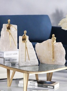 轻奢高档水晶石纯铜人物摆件客厅样板间酒柜展示柜书房装饰工艺品