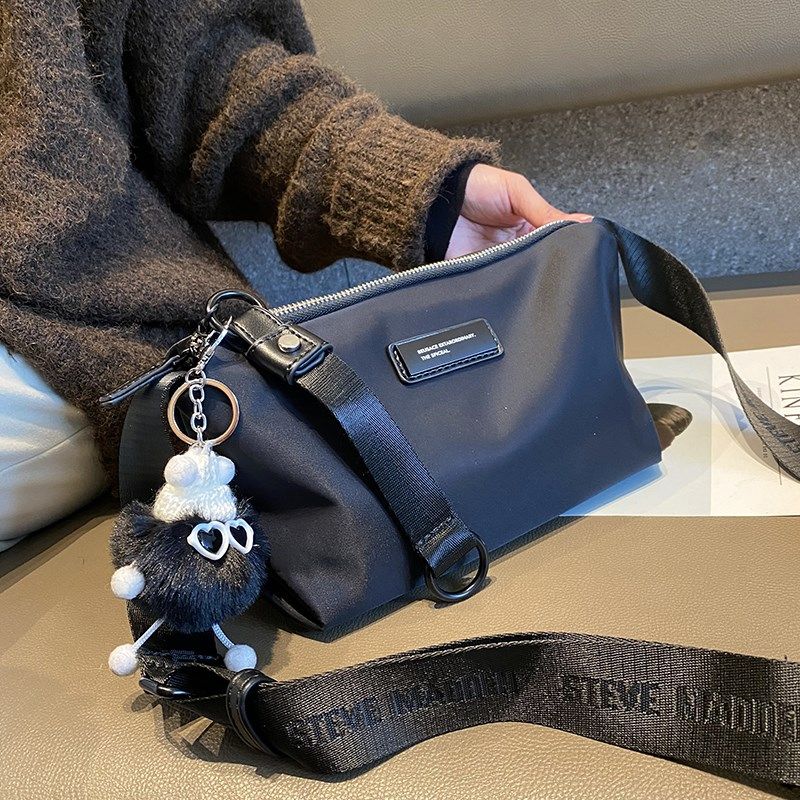 户外休闲小包包单肩日系简约风轻巧防水牛津布斜挎包横款小挎包女,箱包皮具/热销女包/男包,通用款女包,淘宝优惠券,粉丝福利购,淘宝优惠卷