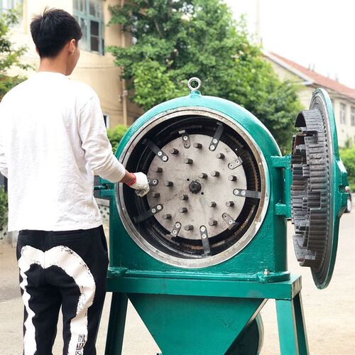 玉米磨粉机自吸式粉碎机r大功率化工业五谷饲料养殖齿爪式商用大