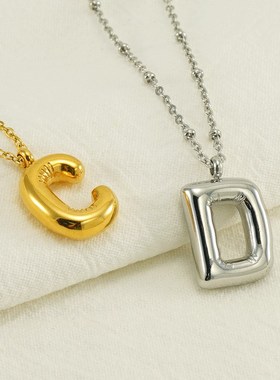 欧美ins风网红款胖乎乎汽泡字母吊坠不锈钢K镀18K金英文字母项链