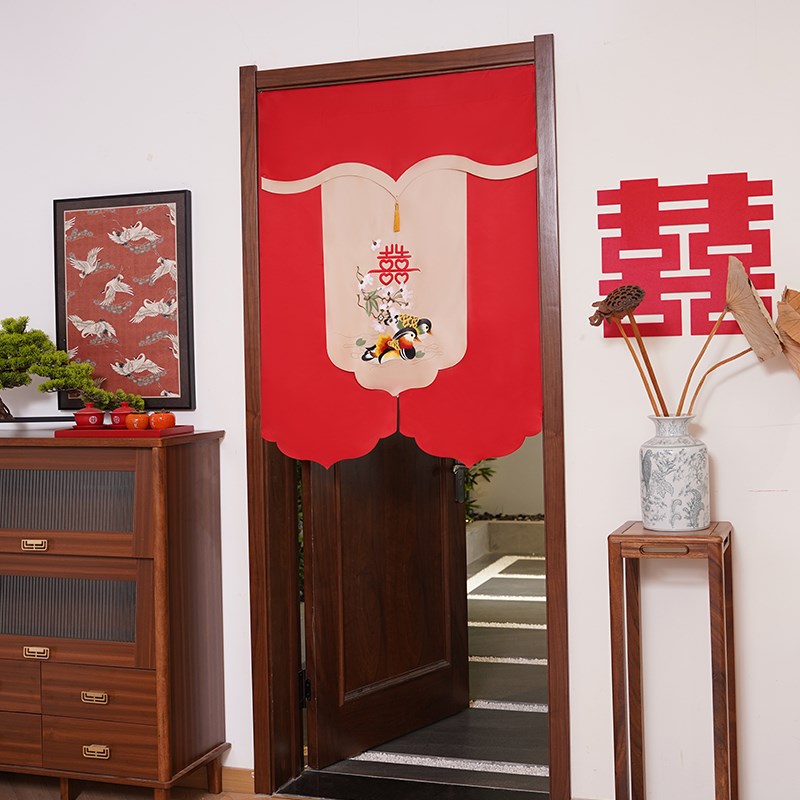 中式刺绣鸳鸯图婚房布置隔断帘入户半帘挂帘遮挡S帘子新款结婚门