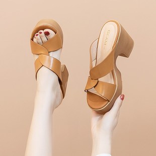 粗跟凉鞋女夏季真皮简约高跟鞋搭配裙子穿的鞋子显高休闲拖鞋半拖