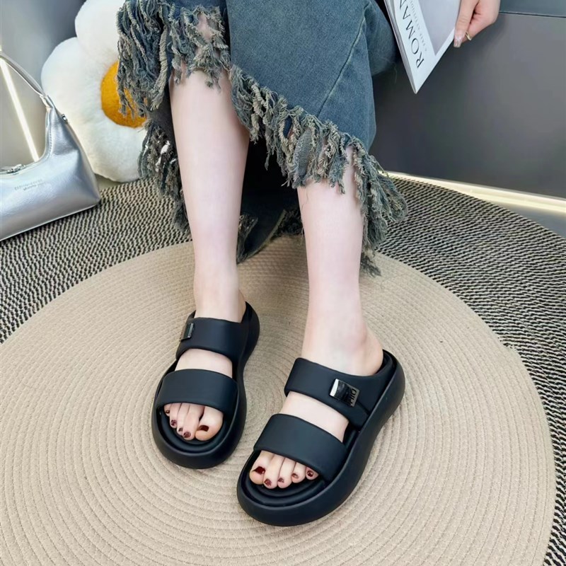 网红拖鞋女夏外穿2025年新款厚底简约H高级感配裙软底一字休闲凉
