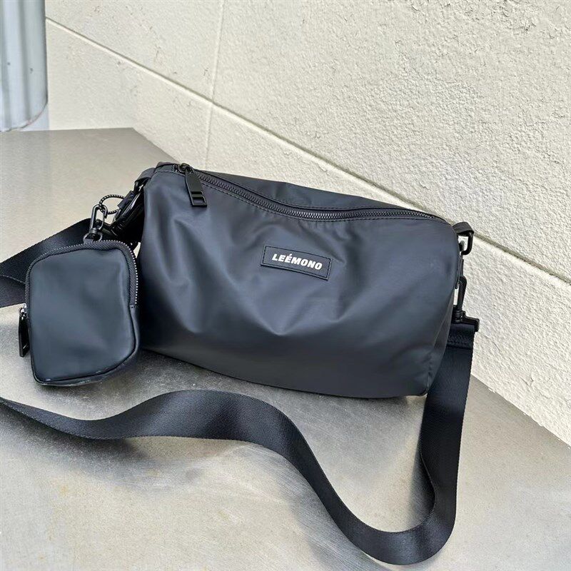 新款吐司包枕头包女包小众甜酷防水料黑色单肩斜挎包包百搭腋下包