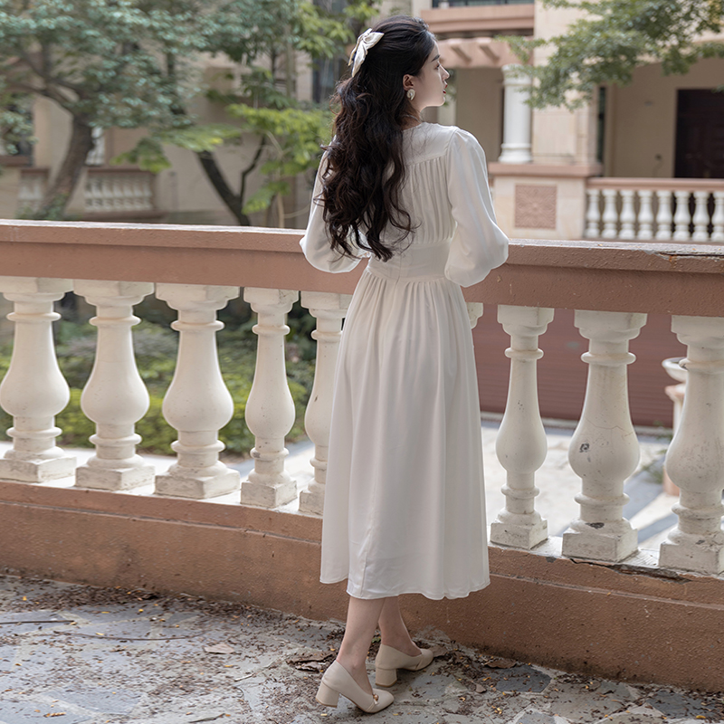 法式白色连衣裙轻婚纱日常订婚礼服伴娘服小众领证小白裙平时可穿