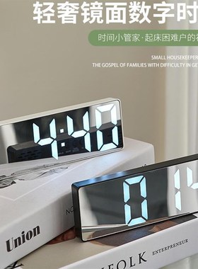 ins风LED时钟创意电脑桌面学生宿舍电竞房办公室装饰摆件房间好物