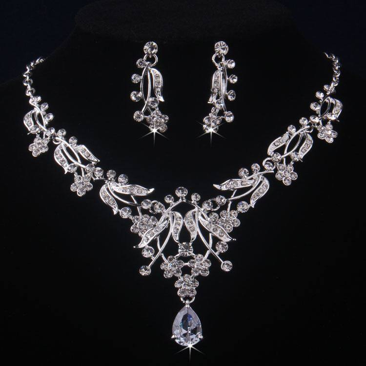 结婚套链礼服婚纱锆石水钻项链新娘耳饰级感婚礼用品配饰品耳环