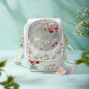 2023新品文艺国风手机包女石榴兔兔人丝线刺绣包包斜挎包小包包