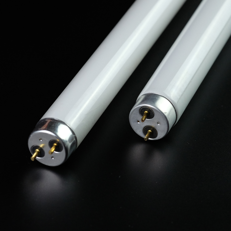 水族箱专用鱼缸灯管三基色T8灯管红色白10w15w20w25w30w40W水草灯