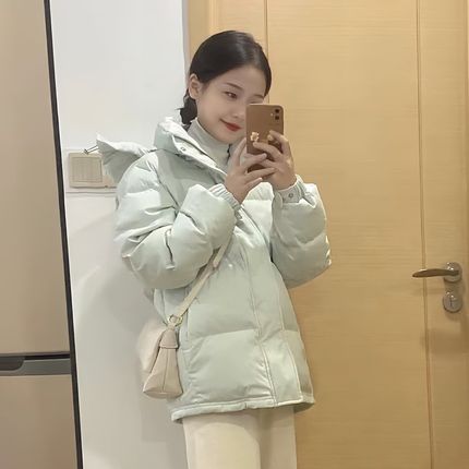 超好看浅绿色连帽短款羽绒棉袄女2024年韩系冬装新款小个子面包服